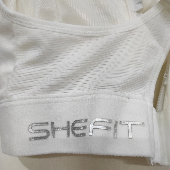 Luxe SHEFIT Sports Bra 🤍 - Picture 8 of 15